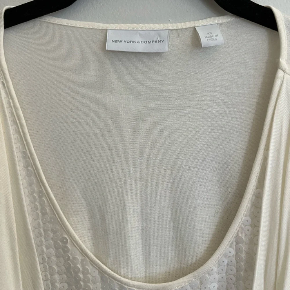 New York & Company Off White Sequin Tank Top with Plunging Cowl Neckline Size XS - Picture 4 of 5